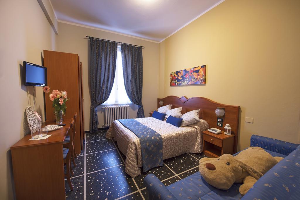 Hotel Bristol Лаванья Екстер'єр фото